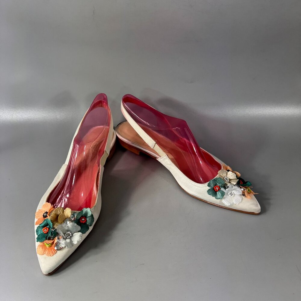 Pokemaoke BHLDN Alta 3D Flowers 6 Ivory Satin Floral Slingback , Size 40